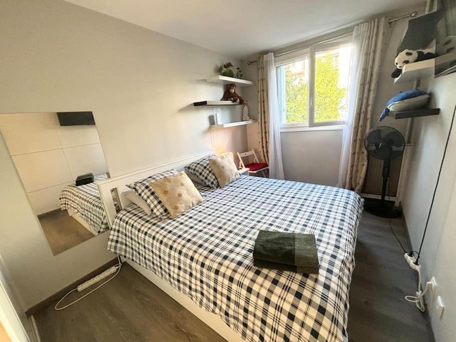 Appartement Confort Avec Balcon - Champigny Екстер'єр фото